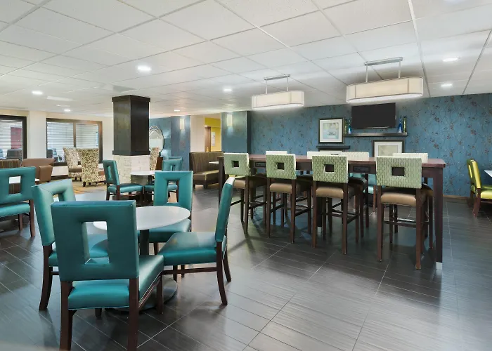 Holiday Inn Express Hotel&Suites Bentonville