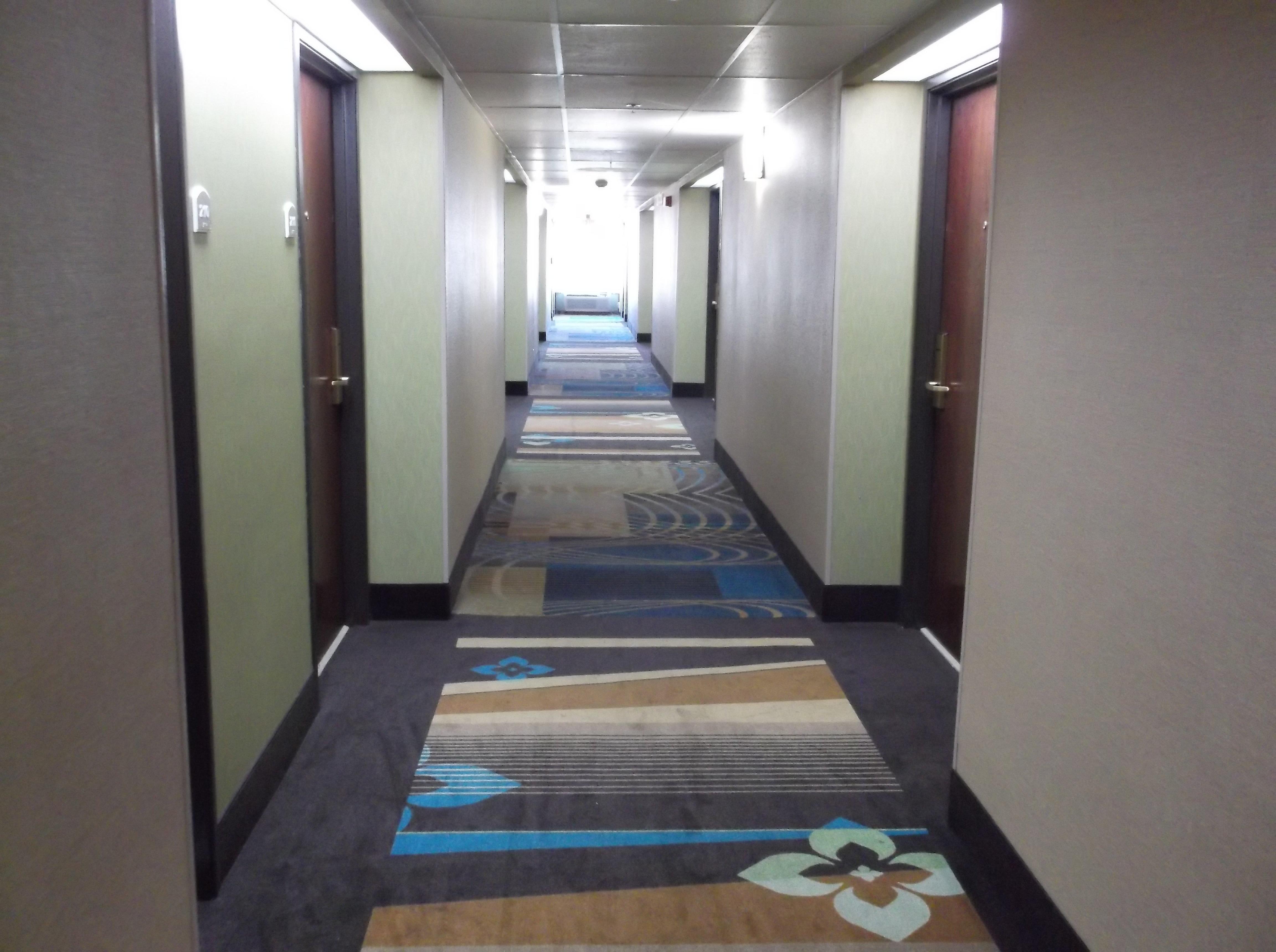 Express & By Ihg Hotel 2*